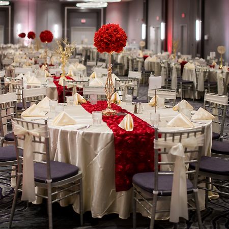 Holiday Inn Chicago Nw Crystal Lk Conv Ctr By Ihg Crystal Lake Exterior foto