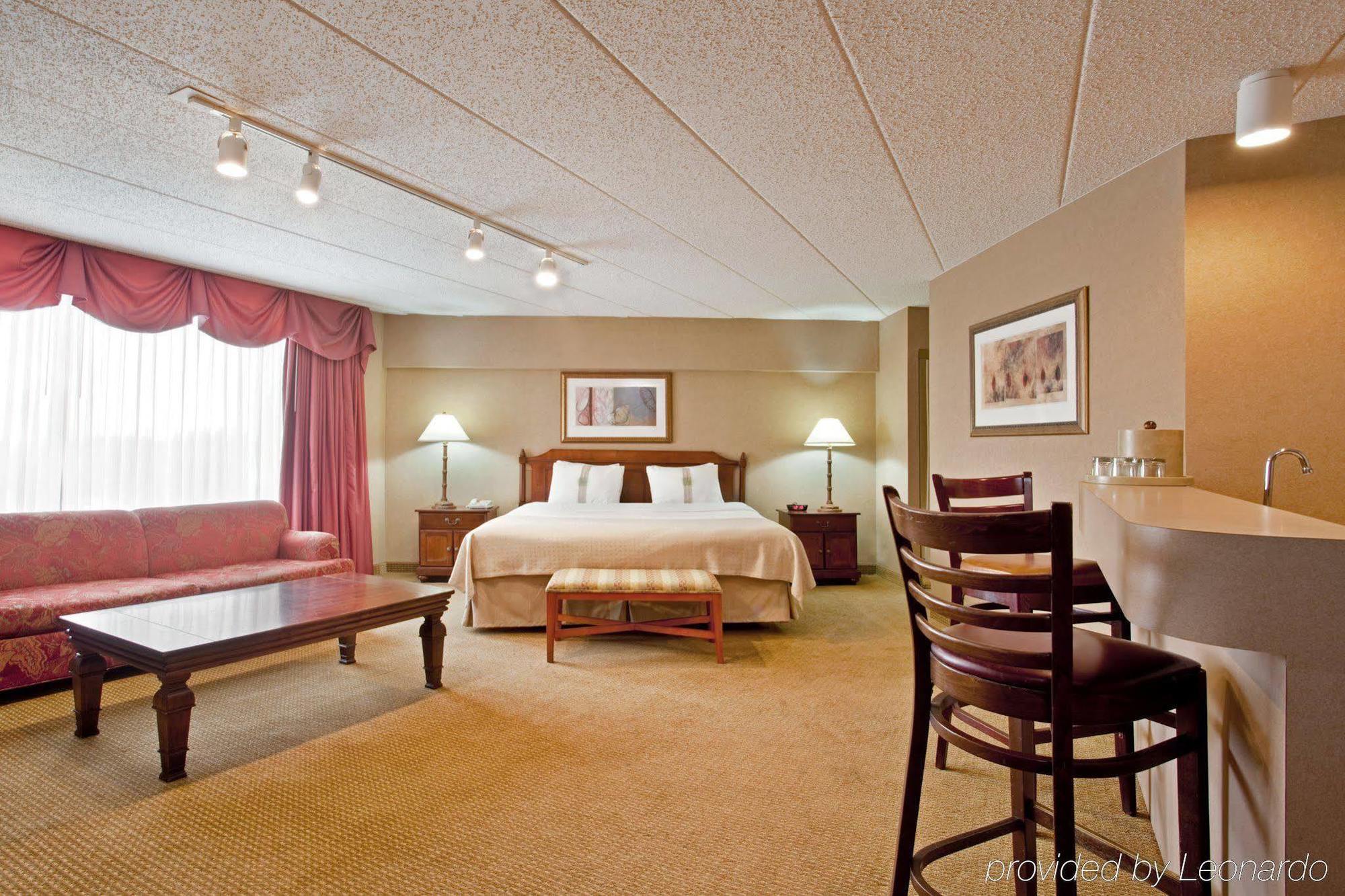 Holiday Inn Chicago Nw Crystal Lk Conv Ctr By Ihg Crystal Lake Quarto foto